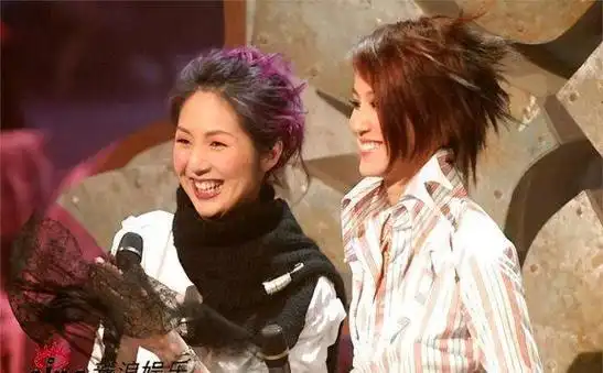 港乐天后杨千嬅罕见倾诉,被网络暴力有家难回的五年