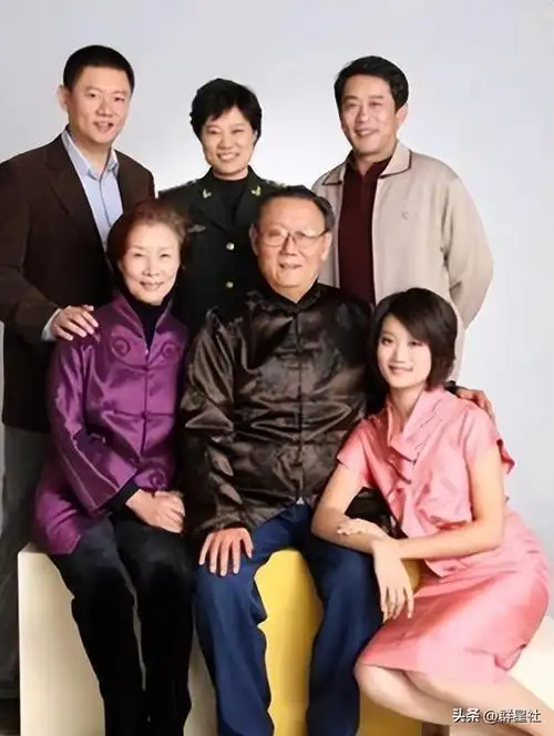 老戏骨吕中:演技精湛被称太后专业户,3个孩子一个比一个优秀|何琳