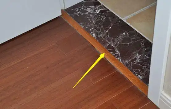 地板和过门石之间要装扣条吗专业人这样做太实用后悔知道晚