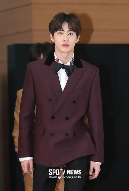 看到有人说金俊勉的新闻图丑,那我也在鱼组开一个.