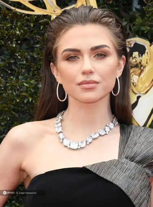 【衍生故事】:气场全开大背头 女生原来也能这么帅ic photo