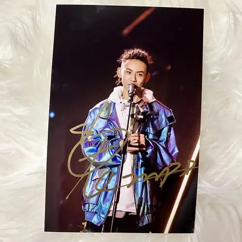 【经典收藏】王琳凯签名照 小鬼签名照保真非印刷 小鬼3【图片 价格