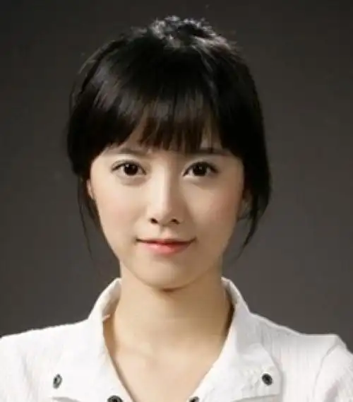 天蝎座明星 具惠善 11月9日 韩国 164cm a型 演员,导演,歌手,画家