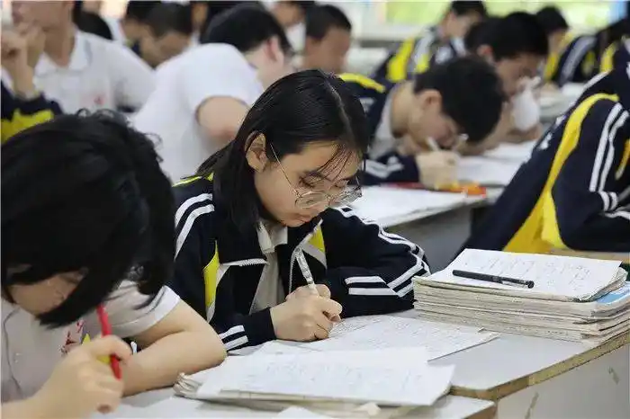 衡水二中充满生机的校园生活