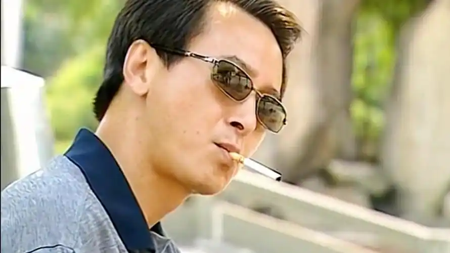 极限追捕18,胡志军半夜准备灭掉黑老大,哪知当场被对方制服