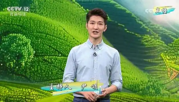 谢煜桥亮相cctv12系参加完2023主持人大赛之后的电视端首秀