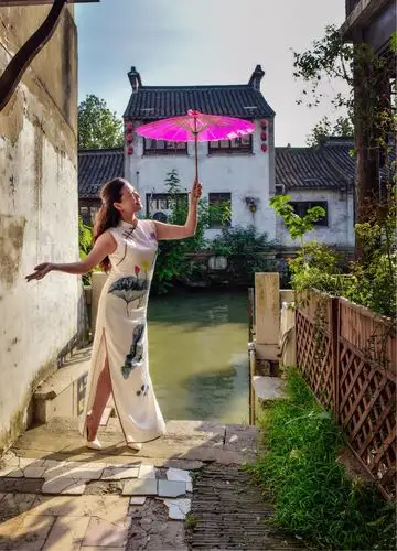 江南水乡 雅韵旗袍 风情摇曳