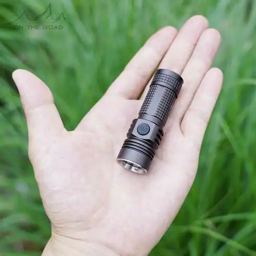 户外迷你充电防水手电筒防身强光手电