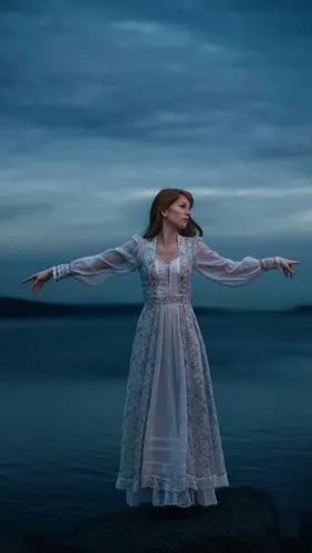 孤独的女孩,湖泊,白色的礼服,夜晚 iphone 壁纸