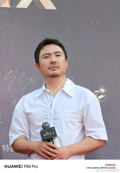沈腾老师最近状态真的好好呀,要问我最喜欢哪一张照片那肯定就华为p60
