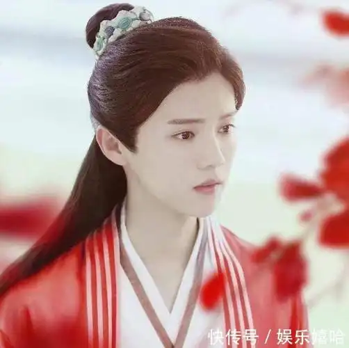 王俊凯古装红衣_王俊凯自拍照全部