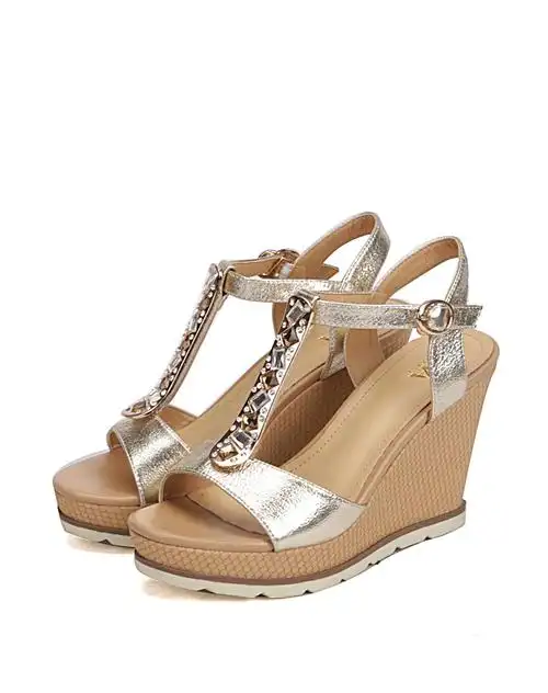 2015年新款金色闪亮欧美风格坡跟舒适凉鞋