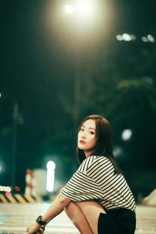 杨蓉街头光影大片##杨蓉街头胶片写真