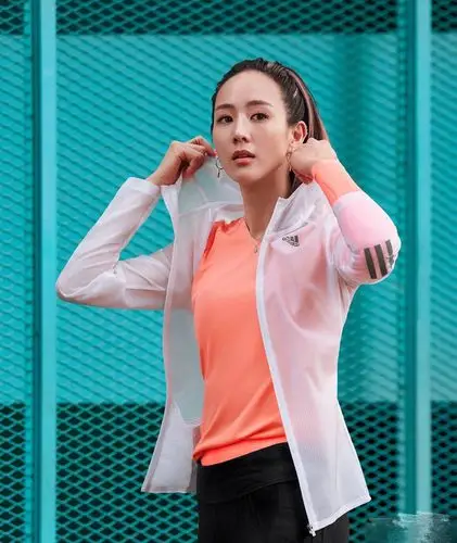 张钧甯曾参加过2011年的nike旧金山女子马拉松(21公里),2013年