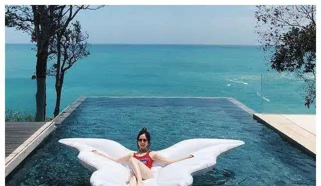 邓紫棋身材有多炸?