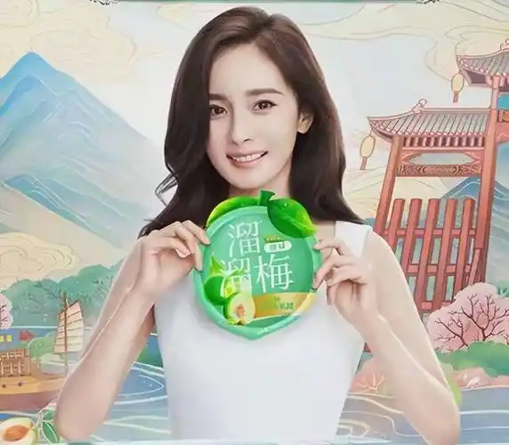 王一博代言冰红茶,盘点明星们代言的广告,有的拍摄到吐很不容易_肖战_