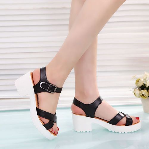 索涉(suoshe)夏天穿的凉鞋女40-43脚大脚宽32-46码一字扣带粗跟小码