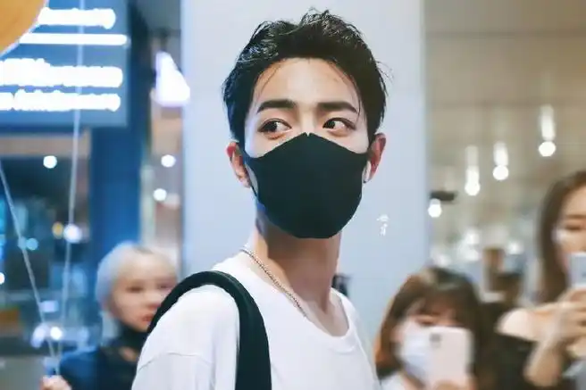 肖战的那年今日#|#向全世界安利肖战#180728 北京7615贵阳大背头