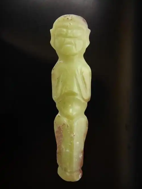 牛河梁第十六地点第4号墓玉人红山文化文物红山玉龙红山文化期c龙