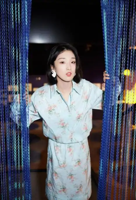 杨超越个人资料和简历 火箭毕业两年大不一样(7)