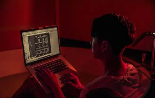 张艺兴正式宣布新专即将来临 网友:这次"胎动"动静大了