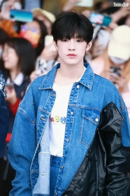 张颜齐粉丝名,应援色,应援口号,张极应援色是什么颜色?