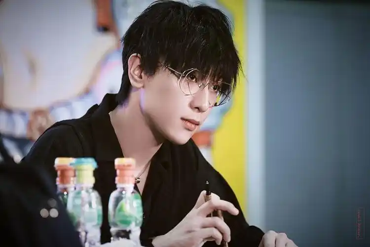 景向谁依真好帅好可爱声音真好听一cv给我景建一个不断更新的帅气集中