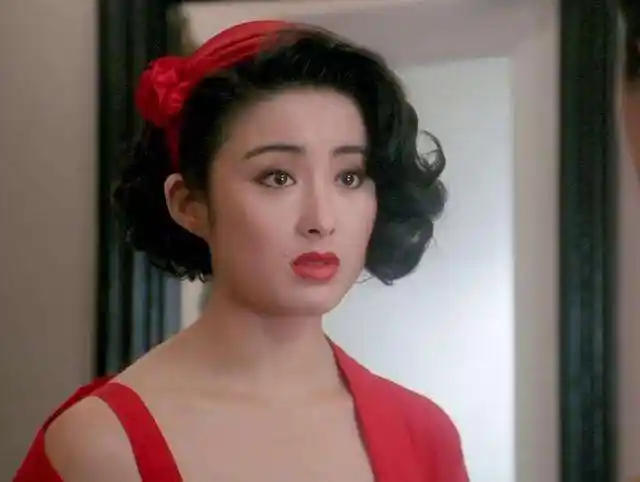 王晶玩过多少女演员(提携舒淇) - 青木春