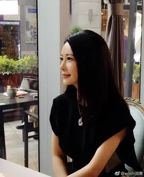 邓英ying deng的图片