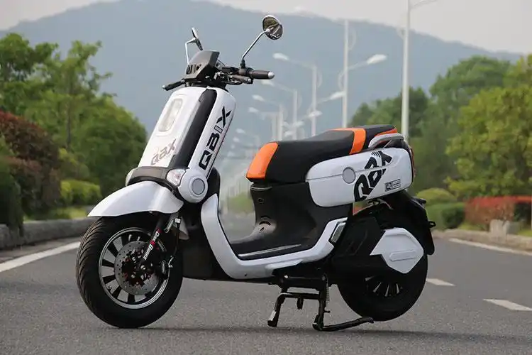 e酷电动电瓶摩托车新款72v成人男女双人踏板大型外卖长跑高速电摩