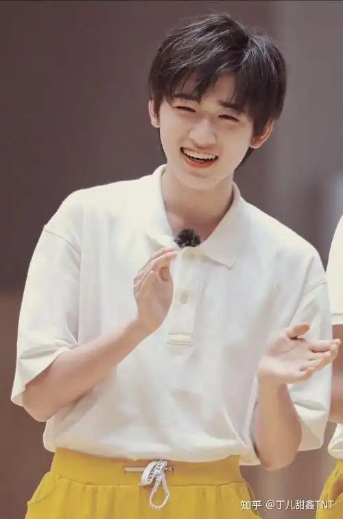 有没有宋亚轩笑容治愈的照片? - 知乎