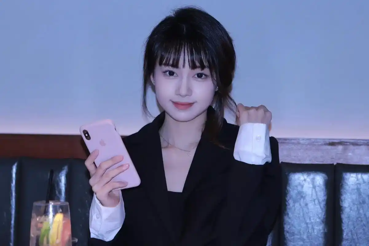 请吃饭的漂亮姐姐.#白羊座 #纯情女高 #分享照片 - 抖音