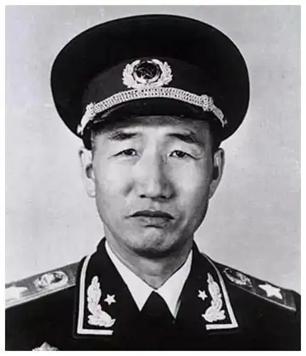 此开国中将15岁参军,18岁任师政委,人赞:打仗心细如绣花