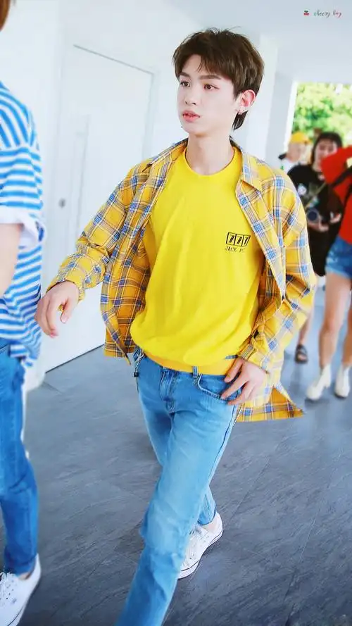 justin黄明昊 4.8 泰国拍摄