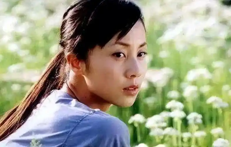 黄磊老婆孙莉,最好的年纪嫁给黄磊,十年生三娃,一家五口真甜蜜 第7张