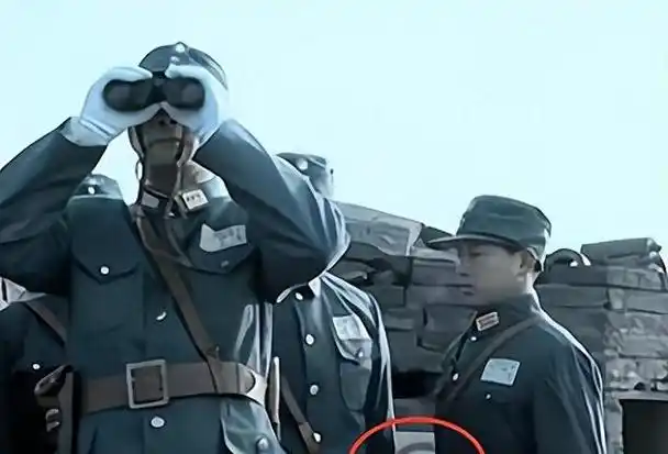 《亮剑》中让人笑死的穿帮镜头,看一次笑一次,最后一张更是炸裂