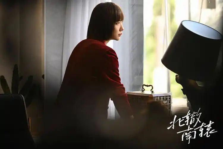 王珞丹《北辙南辕》热播中 霸总人设气场全开