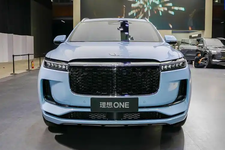 理想one壁纸_理想one_理想one车展图片_11/379张图片_理想onebaby
