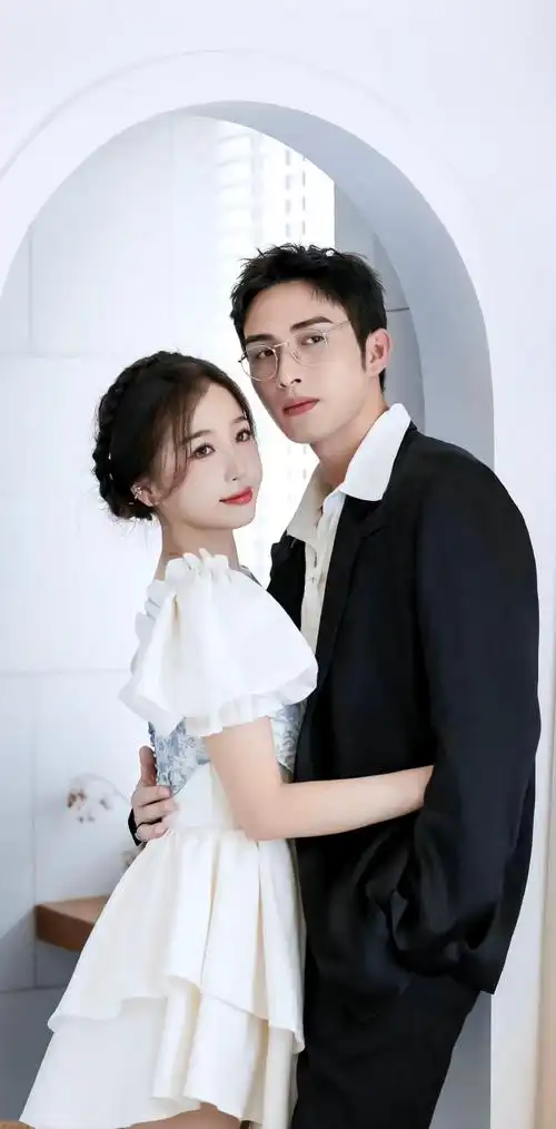 张彬彬叫虞书欣小朋友##看虞书欣张彬彬互拍照想随份子##两个人的