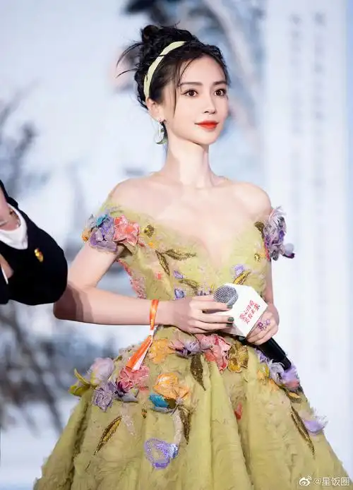 angelababy有点魔法在身上