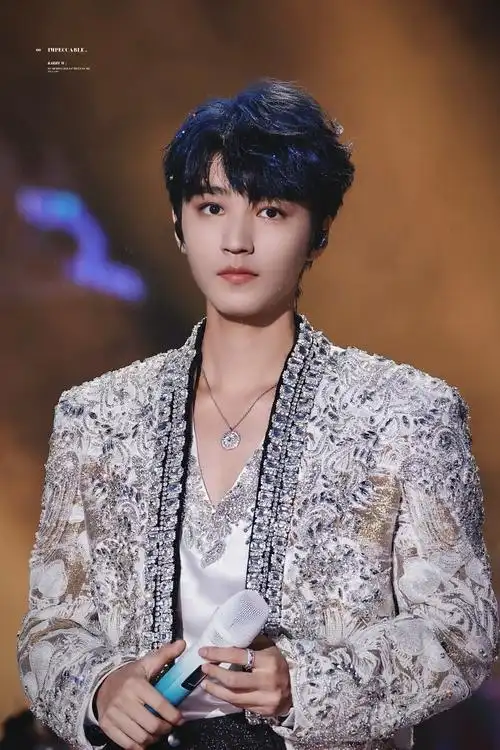 王俊凯超话#tfboys十年之约演唱会#/#tfboys快本的信#230806 十周年