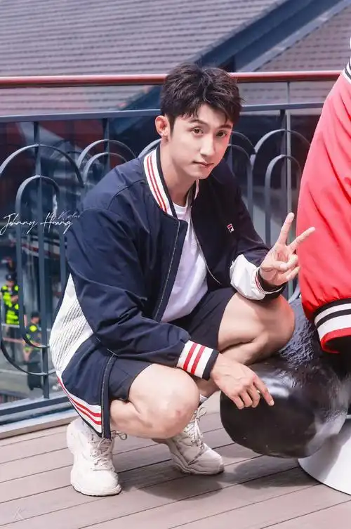 98完全被这几张可爱到晕厥#黄景瑜#成都是个好地方