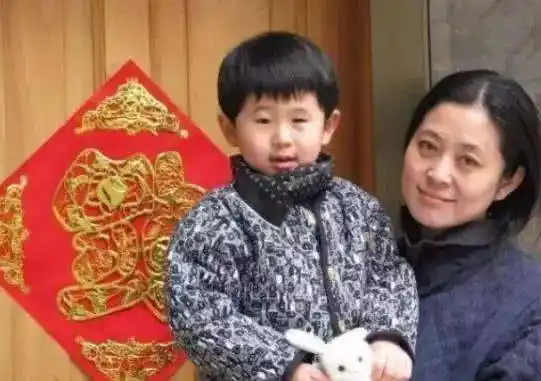 倪炜个人资料,倪大红的妻子倪炜照片,本文共(2371字)