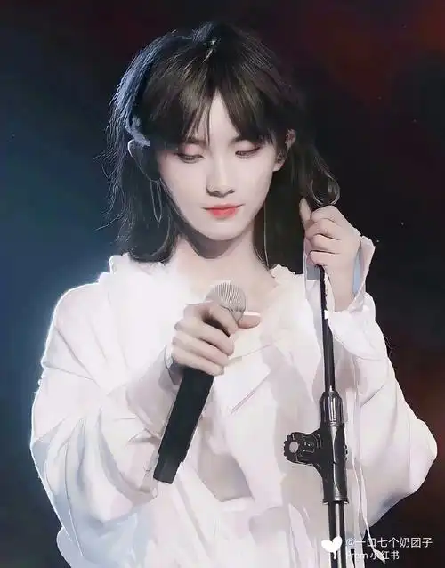 丁哥:我看直了眼[doge]#时代少年团马嘉祺  #女装