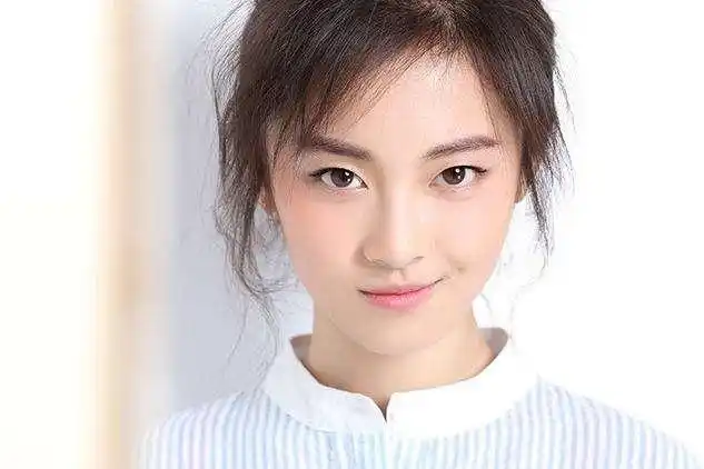 念娣扮演者(《娘道》隆念娣成全剧颜值担当!神似王祖贤还撞脸汤唯!