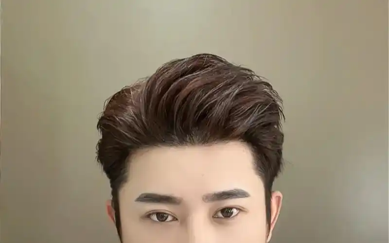 三七侧背头造型小技巧