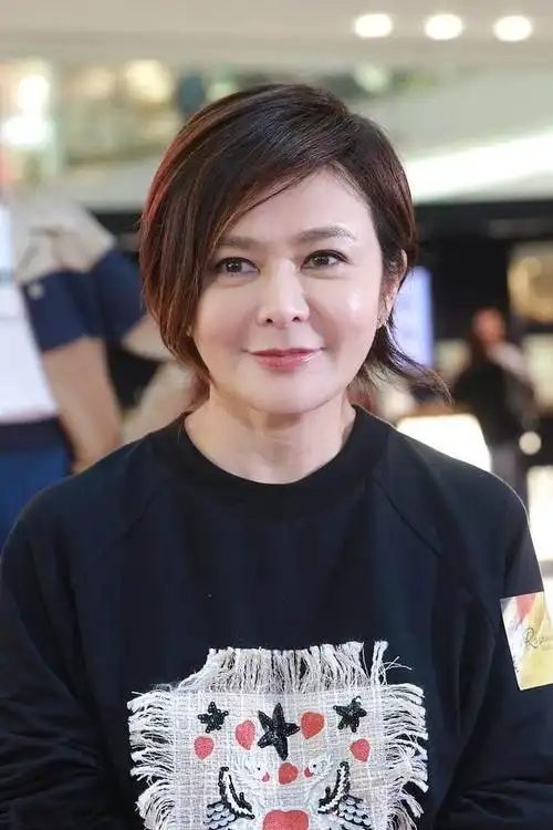 然而看到她的大饼脸一秒尴尬