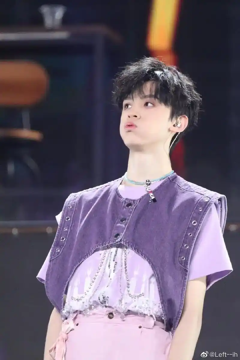 自古航家出神图微博各位站姐拍的元气小昂左航蝴蝶效应