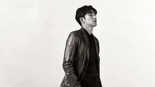 女孩们请尖叫!男神池昌旭为ck calvin klein拍摄2020春夏广告