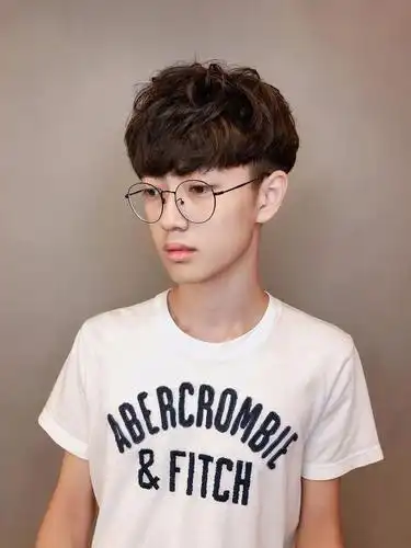 3款风格 x 12款发型,一秒帅到不要不要!_锅盖头